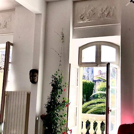 Appartement A La Roquette, Dans L'Hotel De Divonne, Classe. 아흘르 외부 사진