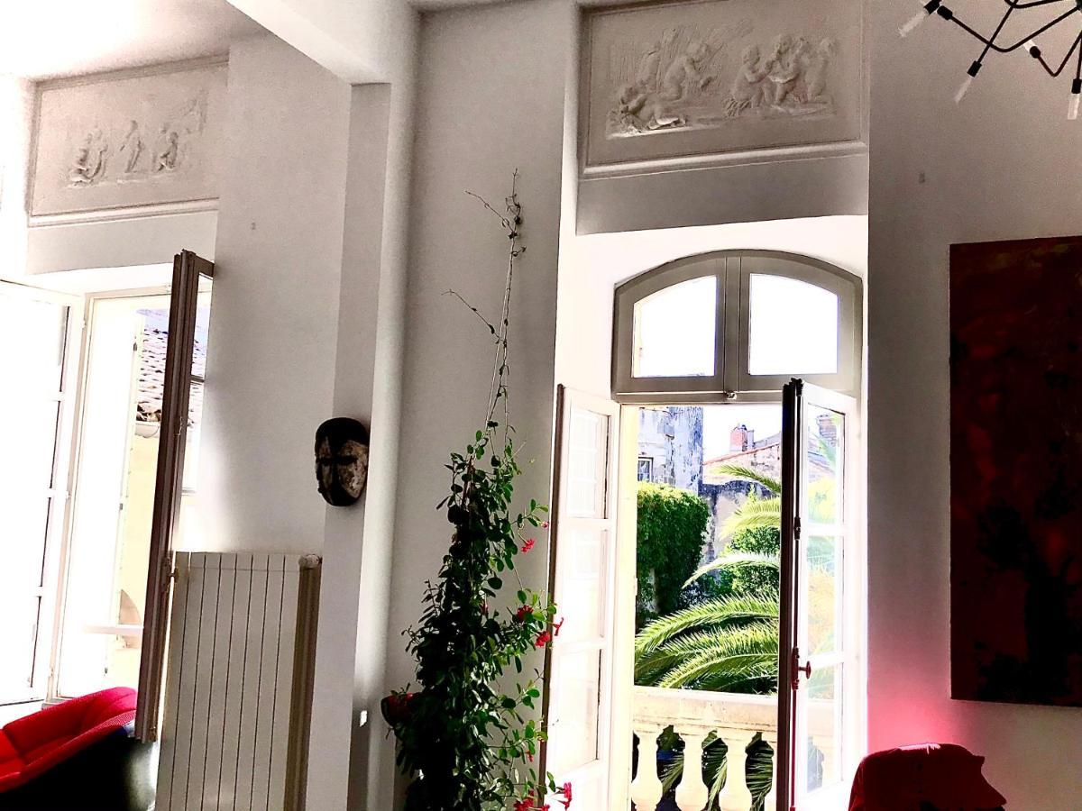 Appartement A La Roquette, Dans L'Hotel De Divonne, Classe. 아흘르 외부 사진